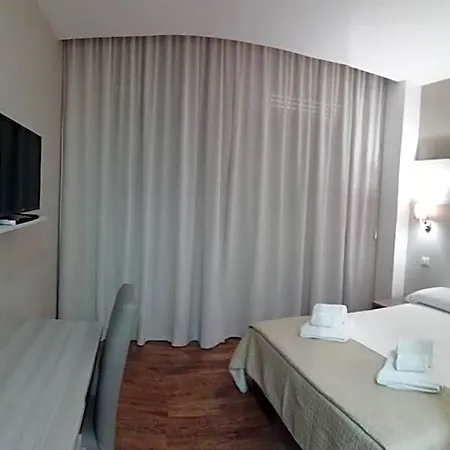 Erifra Piccolo 4* Козенца